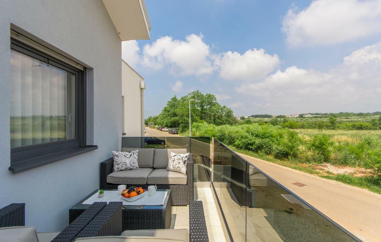 Apartment Lunne Novigrad Istria Exterior foto